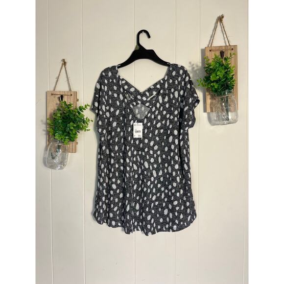 Bobeau Women's Grey and White Polka Dot Tunic Blouse NWT XL - Picture 2 of 5